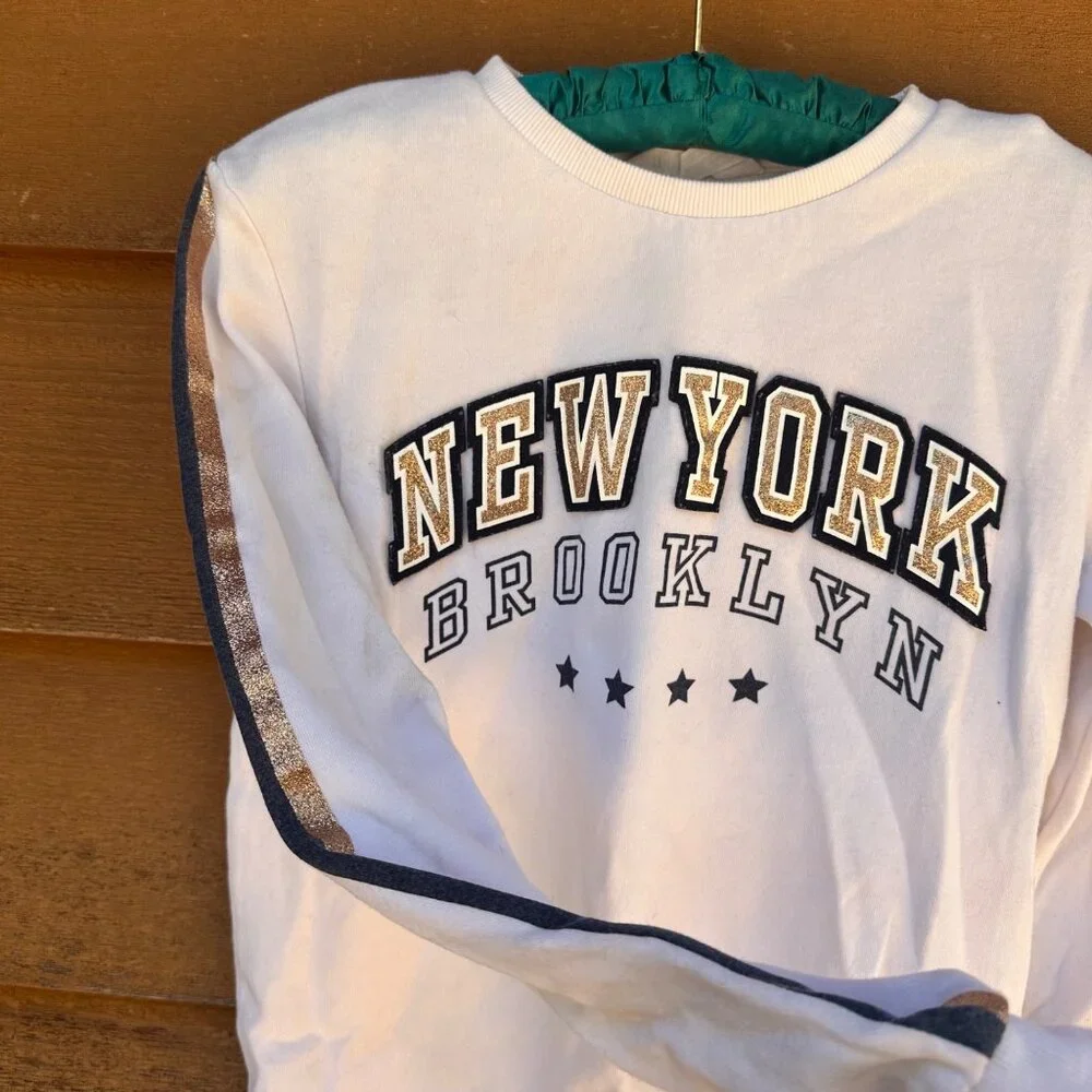 H & M Girls New York Brooklyn White Sweatshirt Size 10/12